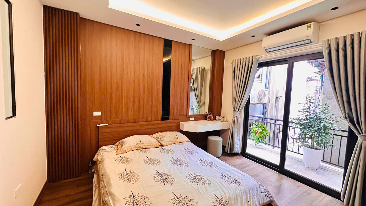 Nhà lô góc xây mới ngõ Phan Phù Tiên, Đống Đa