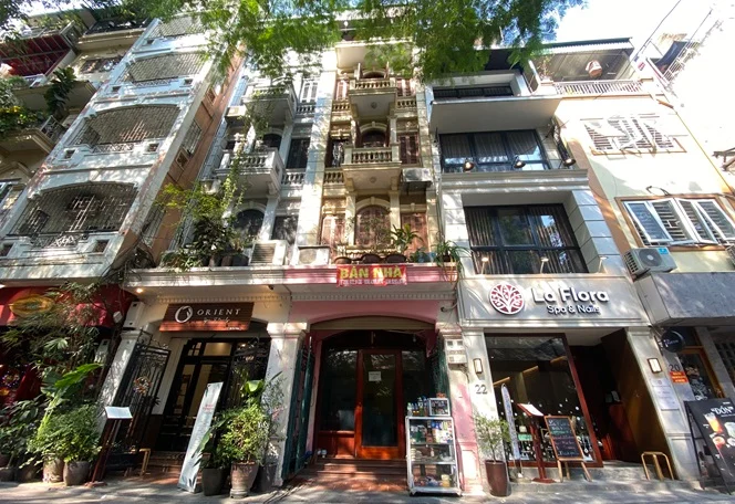Bán nhà mặt phố Ấu Triệu, 93 m², ba mặt thoáng