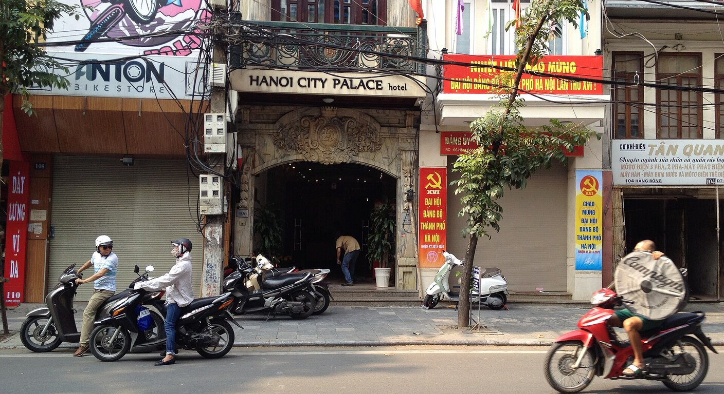 Tòa nhà mặt phố Hàng Bông, Hoàn Kiếm